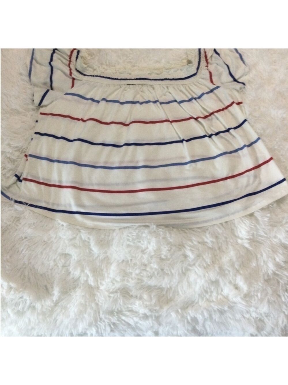 SO on or off shoulder short sleeve top Woman’s Juniors XL white blue red - Picture 15 of 15